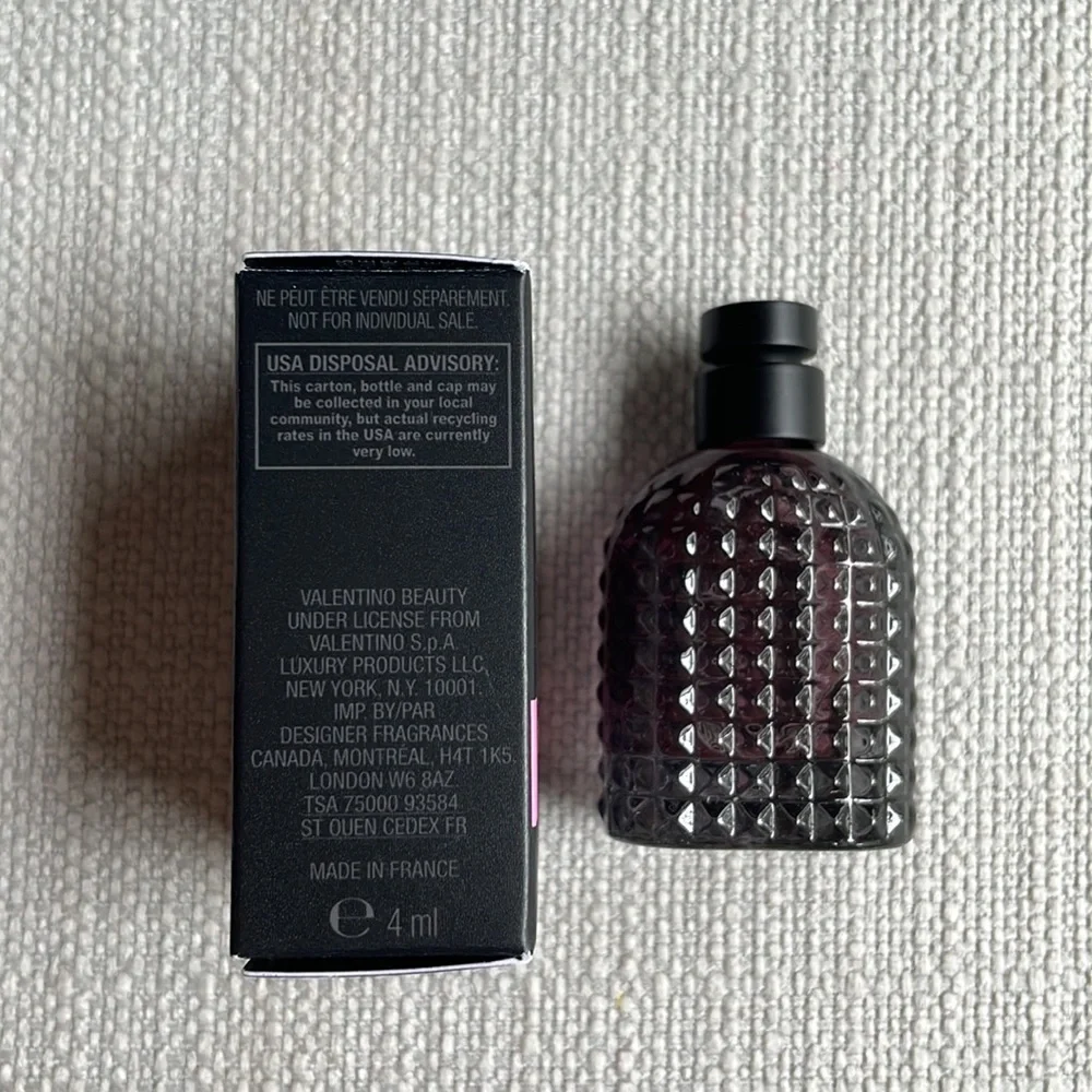 Valentino Uomo Born In Roma Intensa 4ml miniature fragrance